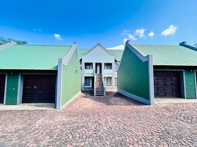 3 Bedroom Townhouse For Sale in Louis Trichardt - jUvP.webp