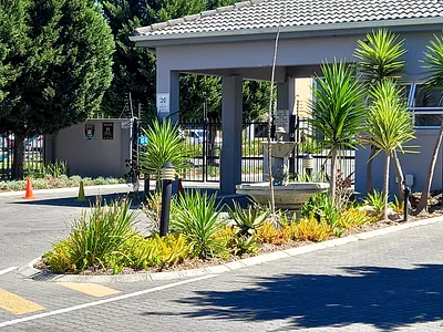 2 Bedroom Apartment To Rent in Kraaifontein - znLK.webp