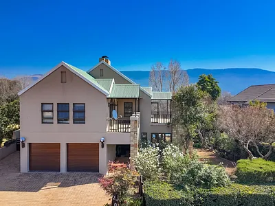 4 Bedroom House For Sale in Hartbeespoort - 7ams.webp