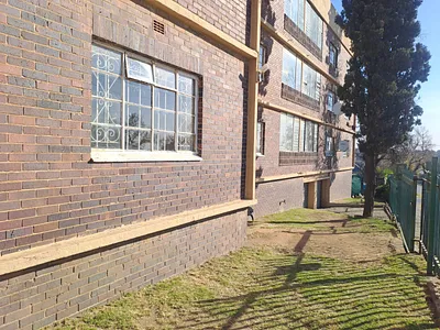 1 Bedroom Apartment For Sale in Johannesburg - HOg6.webp