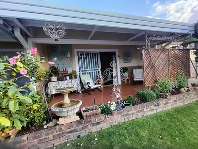 2 Bedroom Townhouse For Sale in Akasia - zNJx.webp