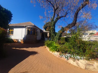 3 Bedroom House For Sale in Johannesburg - 62Rz.webp