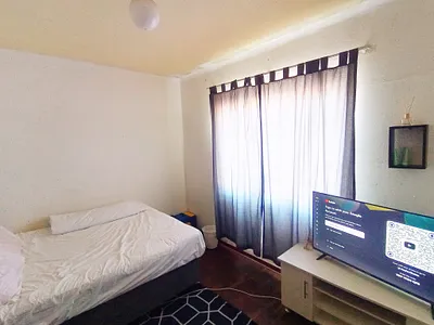 4 Bedroom Apartment For Sale in East London - peca.webp
