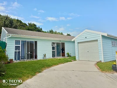 3 Bedroom House For Sale in East London - Vbmm.webp