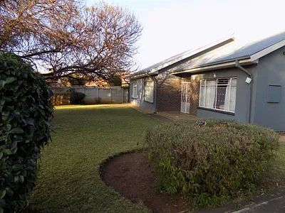 3 Bedroom House For Sale in Ventersdorp - aK2G.webp