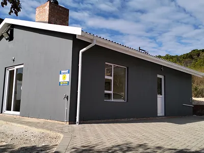 2 Bedroom House To Rent in Jeffreys Bay - 9IGc.webp