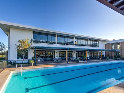 3 Bedroom Apartment To Rent in Somerset West - PYkA.webp