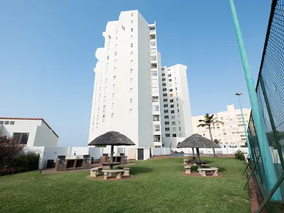3 Bedroom Apartment For Sale in Umhlanga - sjKP.webp