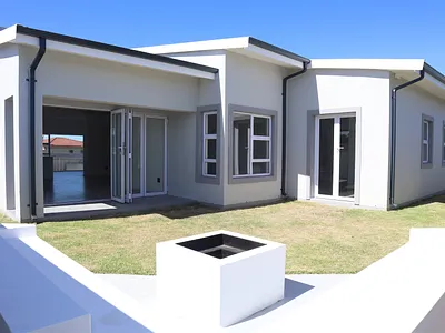 3 Bedroom House For Sale in Jeffreys Bay - xkzZ.webp