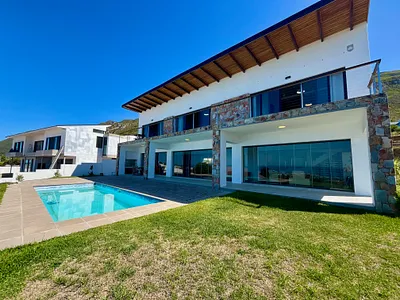 5 Bedroom House For Sale in Hermanus - yoQg.webp