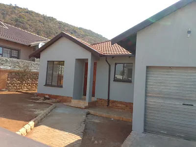 3 Bedroom House To Rent in Rustenburg - PBbN.webp