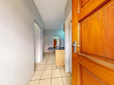 2 Bedroom Townhouse For Sale in Potchefstroom - Iso5.webp