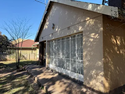 11 Bedroom House For Sale in Vanderbijlpark - xn0Z.webp