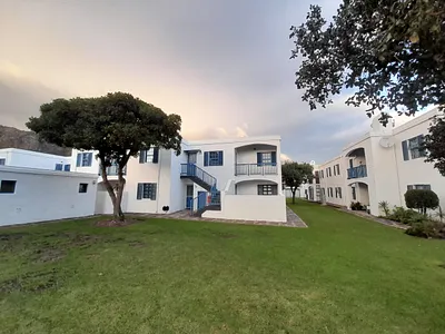 2 Bedroom Apartment To Rent in Gordons Bay - o2mW.webp
