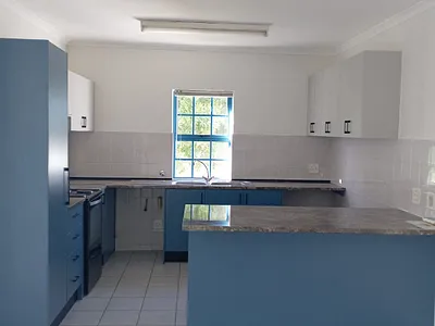 2 Bedroom Apartment To Rent in Gordons Bay - q9qk.webp