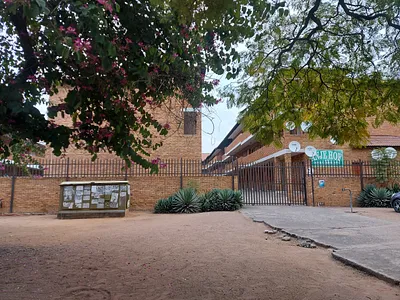 3 Bedroom Apartment For Sale in Rustenburg - QAVh.webp