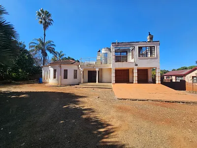 7 Bedroom House For Sale in Louis Trichardt - XSpd.webp