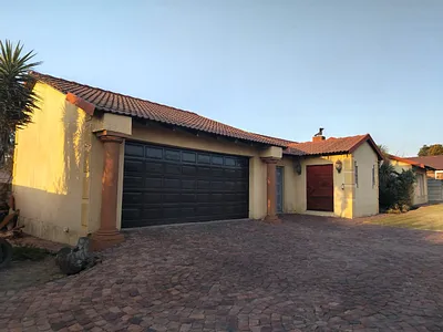 4 Bedroom House For Sale in Brakpan - cTLI.webp