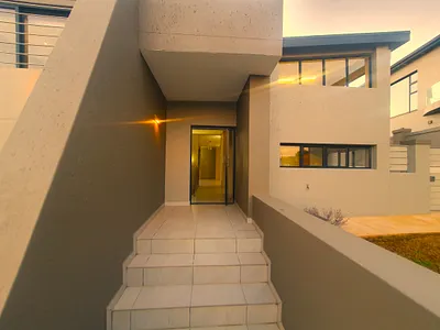 3 Bedroom House For Sale in George - FtTJ.webp