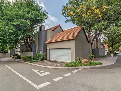 3 Bedroom House For Sale in Sandton - nmrw.webp