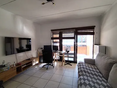 2 Bedroom Townhouse For Sale in Edenvale - KQ7q.webp