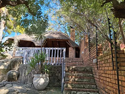 7 Bedroom Townhouse For Sale in Alberton - D9qY.webp