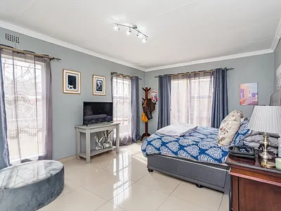 3 Bedroom House For Sale in Krugersdorp - qmLm.webp