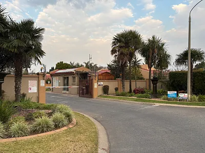 2 Bedroom House For Sale in Boksburg - tOcQ.webp