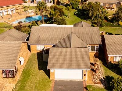 3 Bedroom Townhouse For Sale in Bellville - aatT.webp
