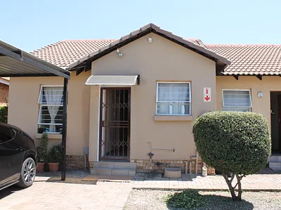 3 Bedroom Townhouse For Sale in Alberton - NuUR.webp