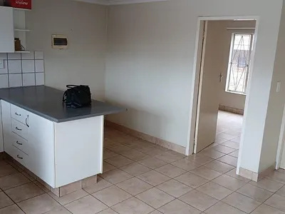 2.5 Bedroom Apartment For Sale in Pretoria - IUbp.webp