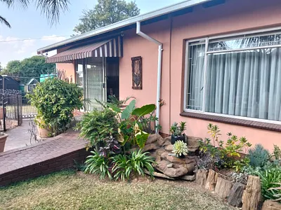 4 Bedroom House For Sale in Pretoria - 8eUX.webp