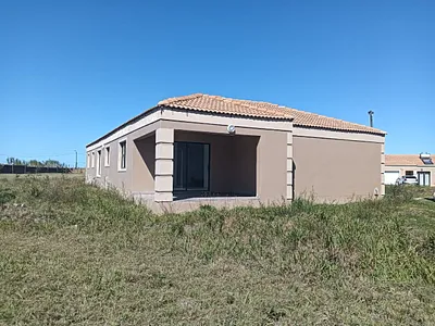 3 Bedroom Townhouse For Sale in East London - S3HE.webp