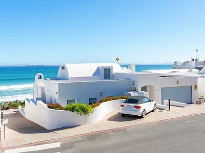 3 Bedroom House For Sale in Langebaan - fyqZ.webp