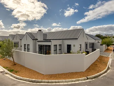 3 Bedroom House For Sale in Stellenbosch - CYQQ.webp