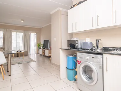 2 Bedroom Apartment For Sale in Sandton - NraV.webp