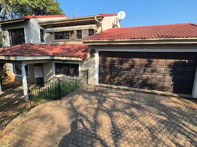 3 Bedroom House For Sale in Durban - Rzv4.webp