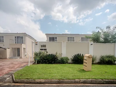 3 Bedroom Townhouse For Sale in Edenvale - p5YX.webp
