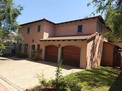 3 Bedroom Townhouse To Rent in Pretoria - KZxi.webp