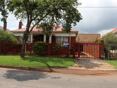 4 Bedroom House For Sale in Roodepoort - mMLe.webp