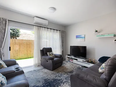 2 Bedroom Apartment For Sale in Durban North - 5DND.webp
