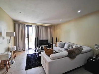 2 Bedroom Apartment For Sale in Centurion - WbzT.webp