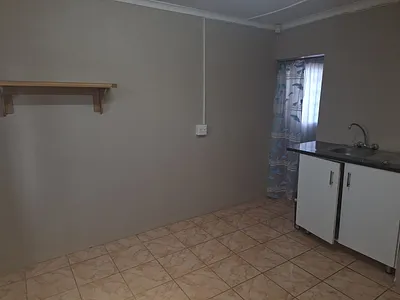 Apartment To Rent in Queenstown - img