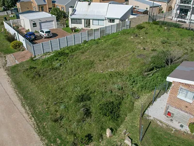 Vacant Land For Sale in Pringle Bay - bKyF.webp