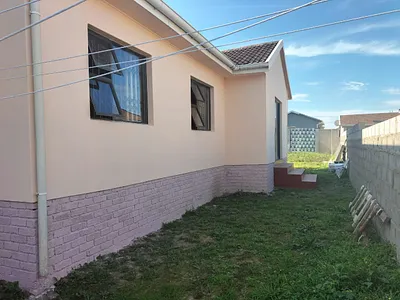 3 Bedroom House To Rent in East London - QS1X.webp