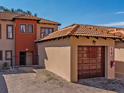 2 Bedroom Townhouse For Sale in Krugersdorp - pd4g.webp