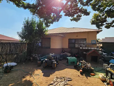 3 Bedroom House For Sale in Nigel - 02Om.webp