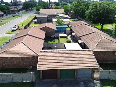 3 Bedroom House For Sale in Nigel - lenD.webp