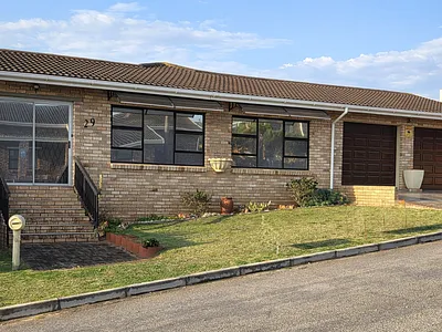 3 Bedroom House For Sale in Jeffreys Bay - rlnr.webp