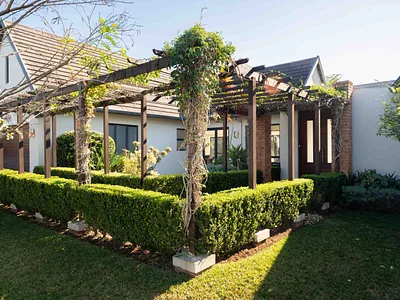 4 Bedroom House For Sale in Hillcrest - 3jyE.webp